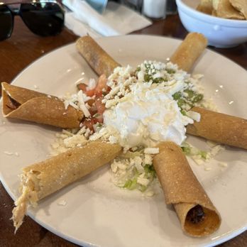 Sabor Cocinabar - Yum - Mexican Near Me - San Antonio, Texas Sabor Cocinabar - Yum - Mexican Near Me - San Antonio, Texas