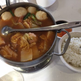 The One Restaurant - Thai spicy seafood with sliced pork hot pot ($14.88) I think my hot pot came with some side dishes last time (that was like 5 years ago?) - Taiwanese Near Me - Burnaby, British Columbia