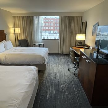 Richmond Marriott - Room 718 - Hotels Near Me - Richmond, Virginia Richmond Marriott - Room 718 - Hotels Near Me - Richmond, Virginia