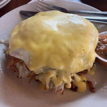 Don's Country Kitchen - Bea's Stuffed Hashbrowns. Eggs, bacon, hash browns, avocado, and more. It's really good. - Breakfast & Brunch Near Me - Oceanside, California Don's Country Kitchen - Bea's Stuffed Hashbrowns. Eggs, bacon, hash browns, avocado, and more. It's really good. - Breakfast & Brunch Near Me - Oceanside, California