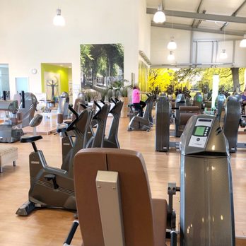 PhysioAktiv - They work here with a  chipcard programmed with my training / Die Chipkarte wurde mit meinen Bedürfnisse programmiert - Gyms Near Me - Rotenburg, NI