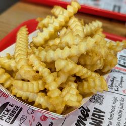 iniBurger - Crinkle fries