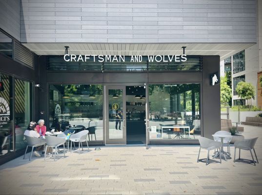 Craftsman and Wolves by null