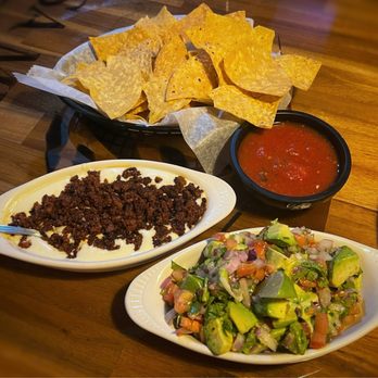 Casa Mezcal - Appetizers! Freshly made guacamole, Chorizoqueso, chips and salsa! - Mexican Near Me - Mt. Juliet, Tennessee