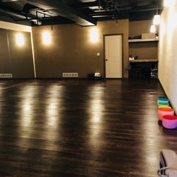 Radiant Sol Yoga Studio - Yoga Room