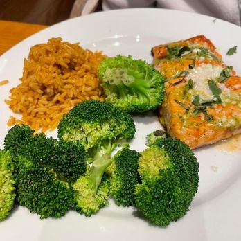 Chili's - Ancho Salmon - American Near Me - San Bruno, California