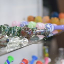 Level Smoke Shop