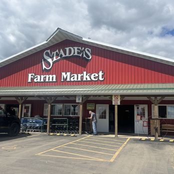 Stade's Farm & Market - Farmers Market Near Me - McHenry, Illinois Stade's Farm & Market - Farmers Market Near Me - McHenry, Illinois
