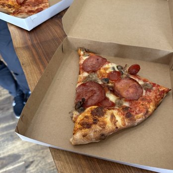 Pizzeria da Laura - Pizza Near Me - Berkeley, California