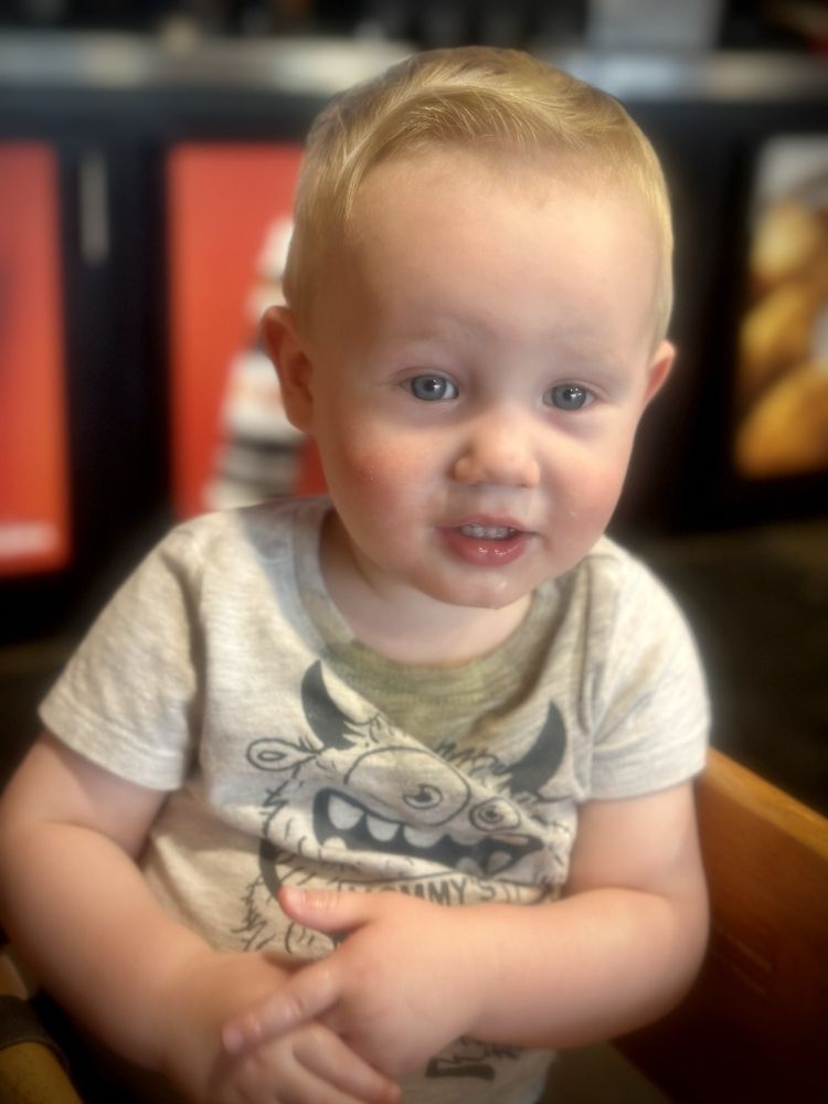 SNIPITS HAIRCUTS FOR KIDS Updated October 2024 20062 S Ellsworth