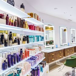 Privé Salon & Spa