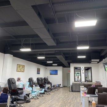 Tip Toe Nails Spa - Pedicure chairs. - Nail Salons Near Me - Anniston, Alabama Tip Toe Nails Spa - Pedicure chairs. - Nail Salons Near Me - Anniston, Alabama