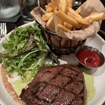 The Charles - Steak frites - American Near Me - Wethersfield, Connecticut