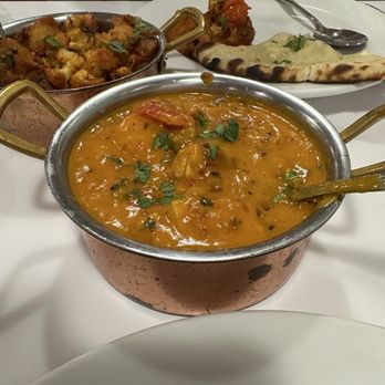 Naan N Curry - Mango Curry and Cheese Naan - Indian Near Me - Portland, Oregon