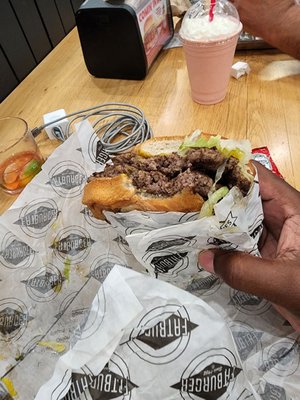 In-N-Out Burger by null