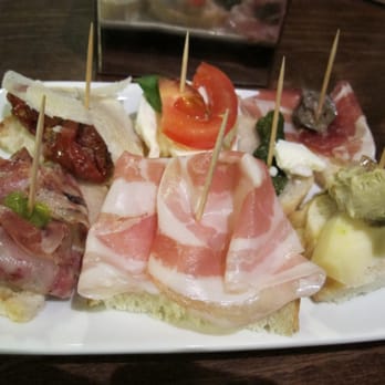Al Timon - our first plate - quite a sampling - Wine Bars Near Me - Venezia, VE