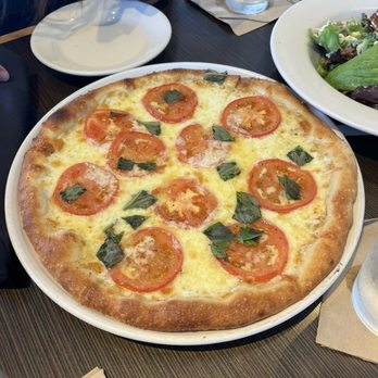 Ruscello at Nordstrom - Margherita pizza - Mediterranean Near Me - Honolulu, Hawaii Ruscello at Nordstrom - Margherita pizza - Mediterranean Near Me - Honolulu, Hawaii