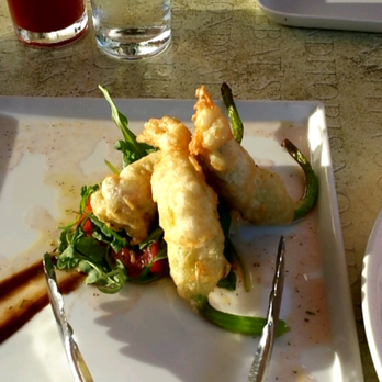La Verità - Deep fried zucchini flowers with ricotta cheese - Italian Near Me - Dollard-des-Ormeaux, Quebec