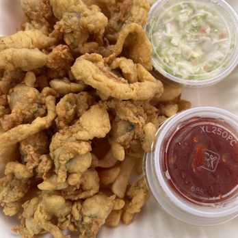 Dew Drop In - Full belly Clam Dinner! - Food Trucks Near Me - Bridgewater, New Hampshire