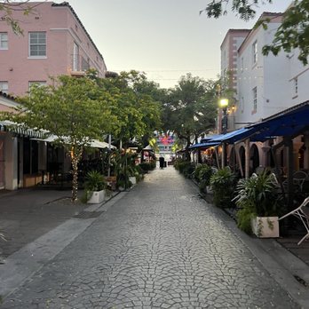 Espanola Way - Shopping Centers Near Me - Miami Beach, Florida Espanola Way - Shopping Centers Near Me - Miami Beach, Florida