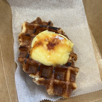Donutchew - Fair Oaks Mall - Creme brulee croffle - Desserts Near Me - Fairfax, Virginia