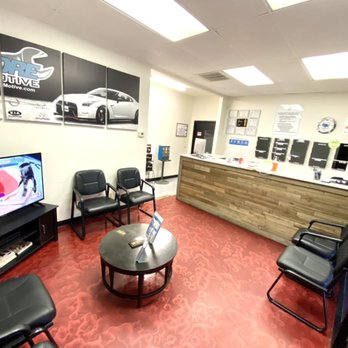 Encore Automotive - Waiting Area - Auto Repair Near Me - Indio, California