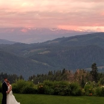 Gorge Crest Vineyards - Venues & Event Spaces Near Me - Underwood, Washington Gorge Crest Vineyards - Venues & Event Spaces Near Me - Underwood, Washington