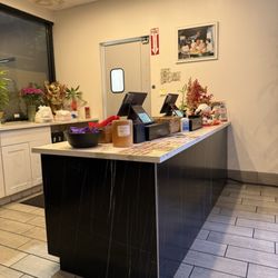 Huong Lan Sandwiches - Ordering counter