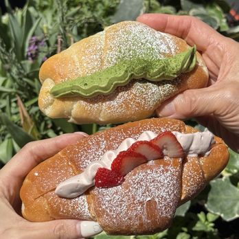 Salt Bread Ko - Uji Matcha Salt Bread, Strawberry White Chocolate Ganache Salt Bread - Bakeries Near Me - New York, New York Salt Bread Ko - Uji Matcha Salt Bread, Strawberry White Chocolate Ganache Salt Bread - Bakeries Near Me - New York, New York
