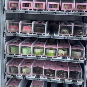 The Bakery Box - ATM - Desserts Near Me - Chicago, Illinois