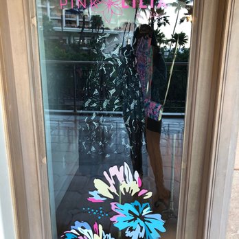 Pink Lilia - Women's Clothing Near Me - Kihei, Hawaii Pink Lilia - Women's Clothing Near Me - Kihei, Hawaii
