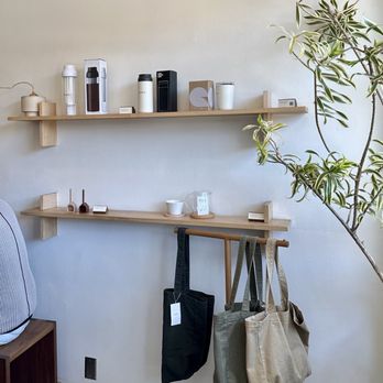 Maru Coffee - Inside shop - Coffee & Tea Near Me - Los Angeles, California Maru Coffee - Inside shop - Coffee & Tea Near Me - Los Angeles, California