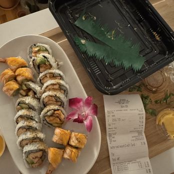 Arigato - Didn't get any wasabi or ginger with our sushi - Sushi Bars Near Me - Edgewater, New Jersey