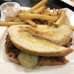 Bistro 1908 - Q-ban Sandwich!