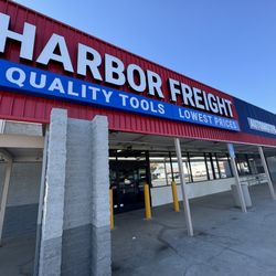 Harbor Freight Tools - Front of store outside