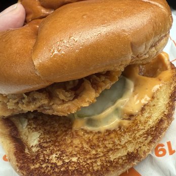 Popeyes Louisiana Kitchen - Spicy Chicken Sandwich - Chicken Wings Near Me - Kent, Washington Popeyes Louisiana Kitchen - Spicy Chicken Sandwich - Chicken Wings Near Me - Kent, Washington
