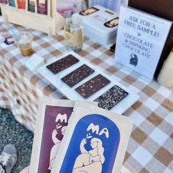 Montavilla Farmers Market - Ma chocolate bars and free samples