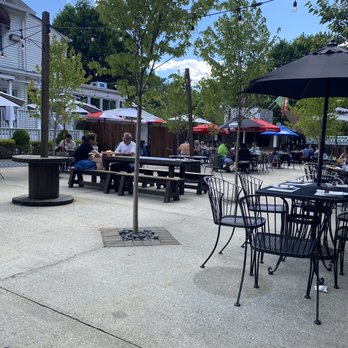 La Lanterna Restaurant & Caffe - Italian Near Me - Yonkers, New York