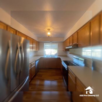 A&B Pro Cleaning - Fresh and clean kitchen after a move-in/out cleaning service by A&B Pro Cleaning. - Home Cleaning Near Me - Renton, Washington A&B Pro Cleaning - Fresh and clean kitchen after a move-in/out cleaning service by A&B Pro Cleaning. - Home Cleaning Near Me - Renton, Washington