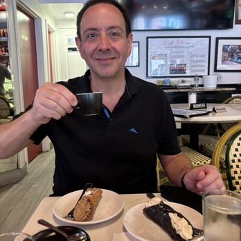 Cannoli King - Cannolis and espresso - Desserts Near Me - New York, New York Cannoli King - Cannolis and espresso - Desserts Near Me - New York, New York