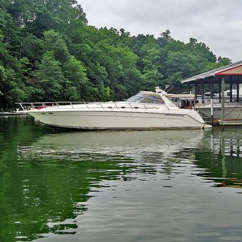 Drifter’s - This was the view from our table. What a boat. - American Near Me - Moneta, Virginia