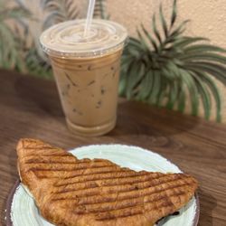 Trio Coffee House - The Spanish and ham and cheese croissant