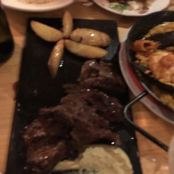 Más Al Sur - Beef with side wasabi sauce - Spanish Near Me - Madrid, M Más Al Sur - Beef with side wasabi sauce - Spanish Near Me - Madrid, M