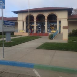 Radcliff Elementary School - Front