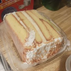 Frank's Steaks & Burgers - Coconut lemon cake
