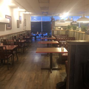 Bobby Q's - One side of the restaurant - Barbeque Near Me - Cookeville, Tennessee