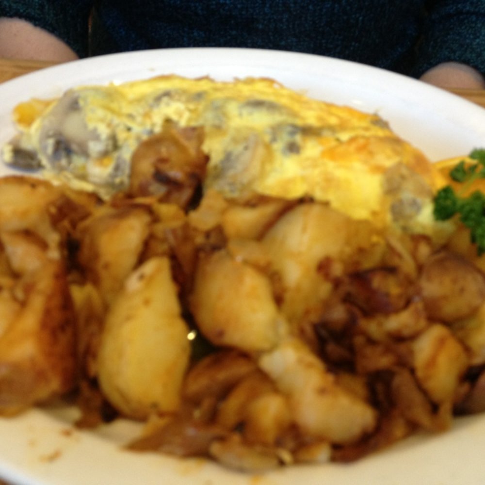 Beach Break Cafe - Kathy's vegetarian omelet - Breakfast & Brunch Near Me - Oceanside, California