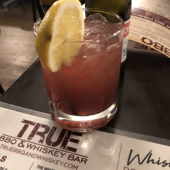 True Eats & Drinks - Wild berry Lemonade cocktail - Barbeque Near Me - Munster, Indiana True Eats & Drinks - Wild berry Lemonade cocktail - Barbeque Near Me - Munster, Indiana