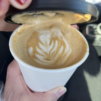 Dark Moon Coffee Roasters - Vanilla Bean 12oz Hot Latte - Coffee Roasteries Near Me - Henderson, Nevada