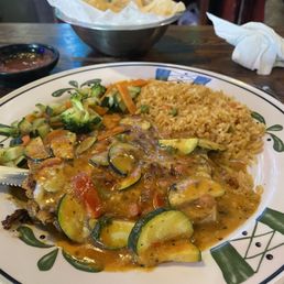 Chipotle zucchini chicken with rice and fresh veggies - delicious! Chipotle zucchini chicken with rice and fresh veggies - delicious!